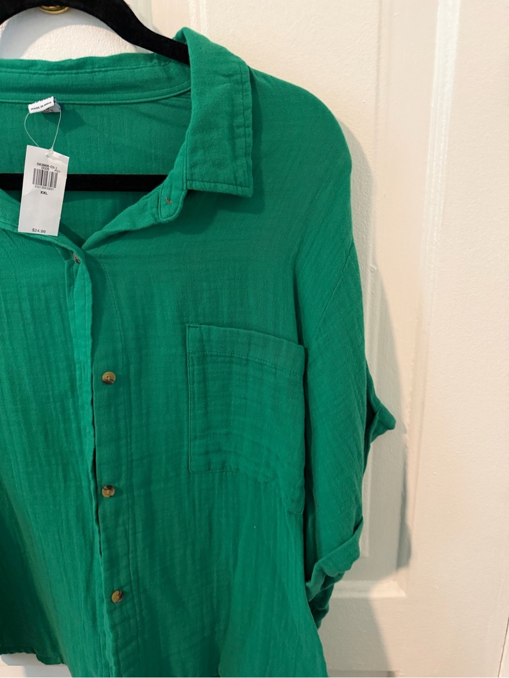 Old Navy Bright Green Crinkle Gauze Loose Short-Sleeve Button-Front Shirt - Picture 5 of 7